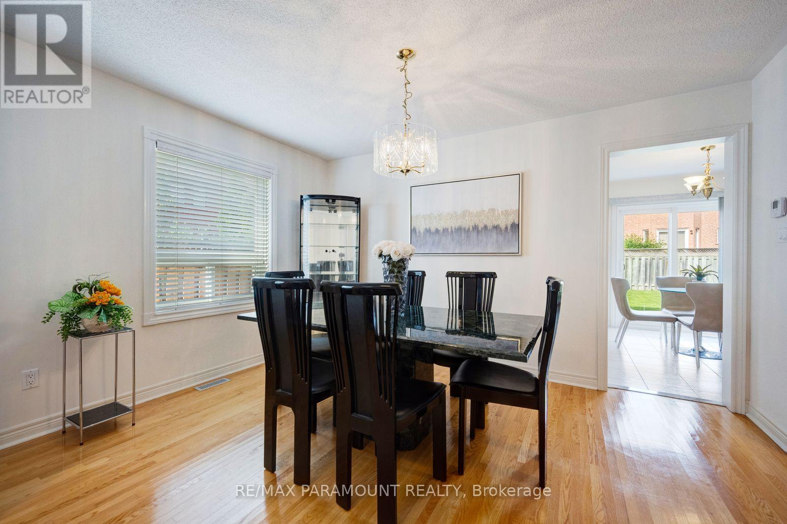 6407 Ormindale Way, Mississauga, Ontario  L5V 1J3 - Photo 14 - W13804130
