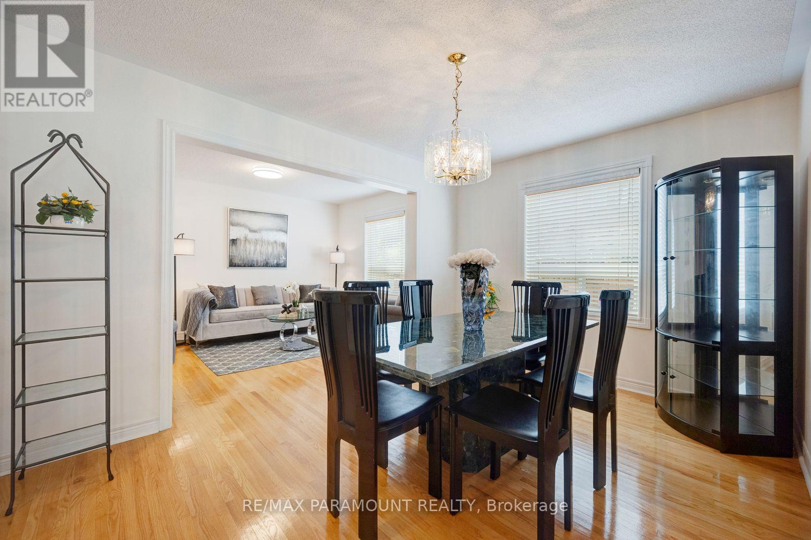 6407 Ormindale Way, Mississauga, Ontario  L5V 1J3 - Photo 15 - W13804130