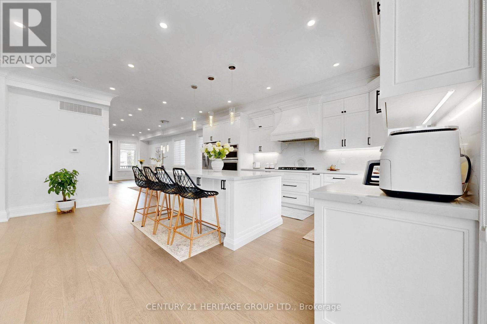 99 Twenty Seventh Street, Toronto, Ontario  M8W 2X6 - Photo 18 - W13804172