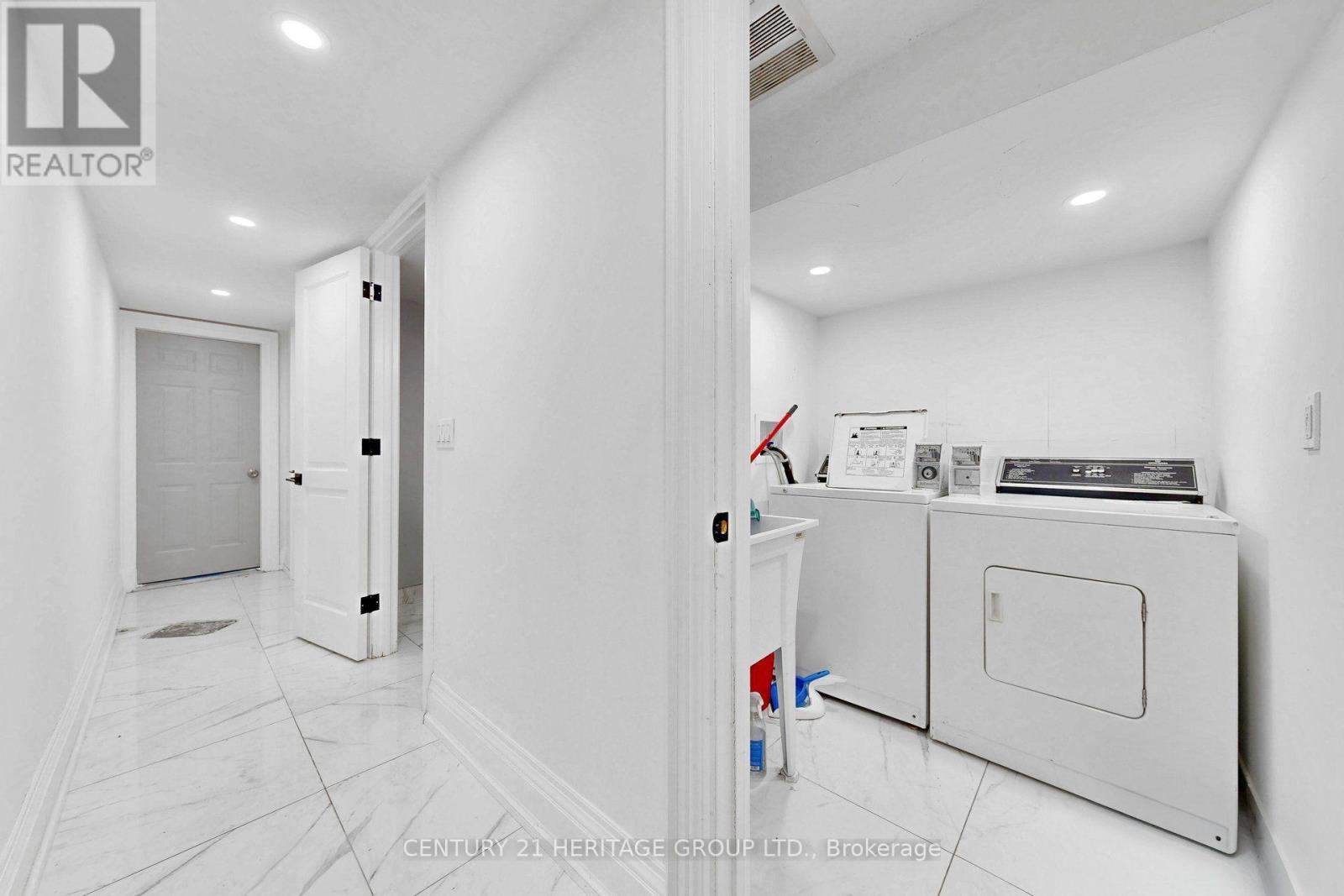 99 Twenty Seventh Street, Toronto, Ontario  M8W 2X6 - Photo 39 - W13804172