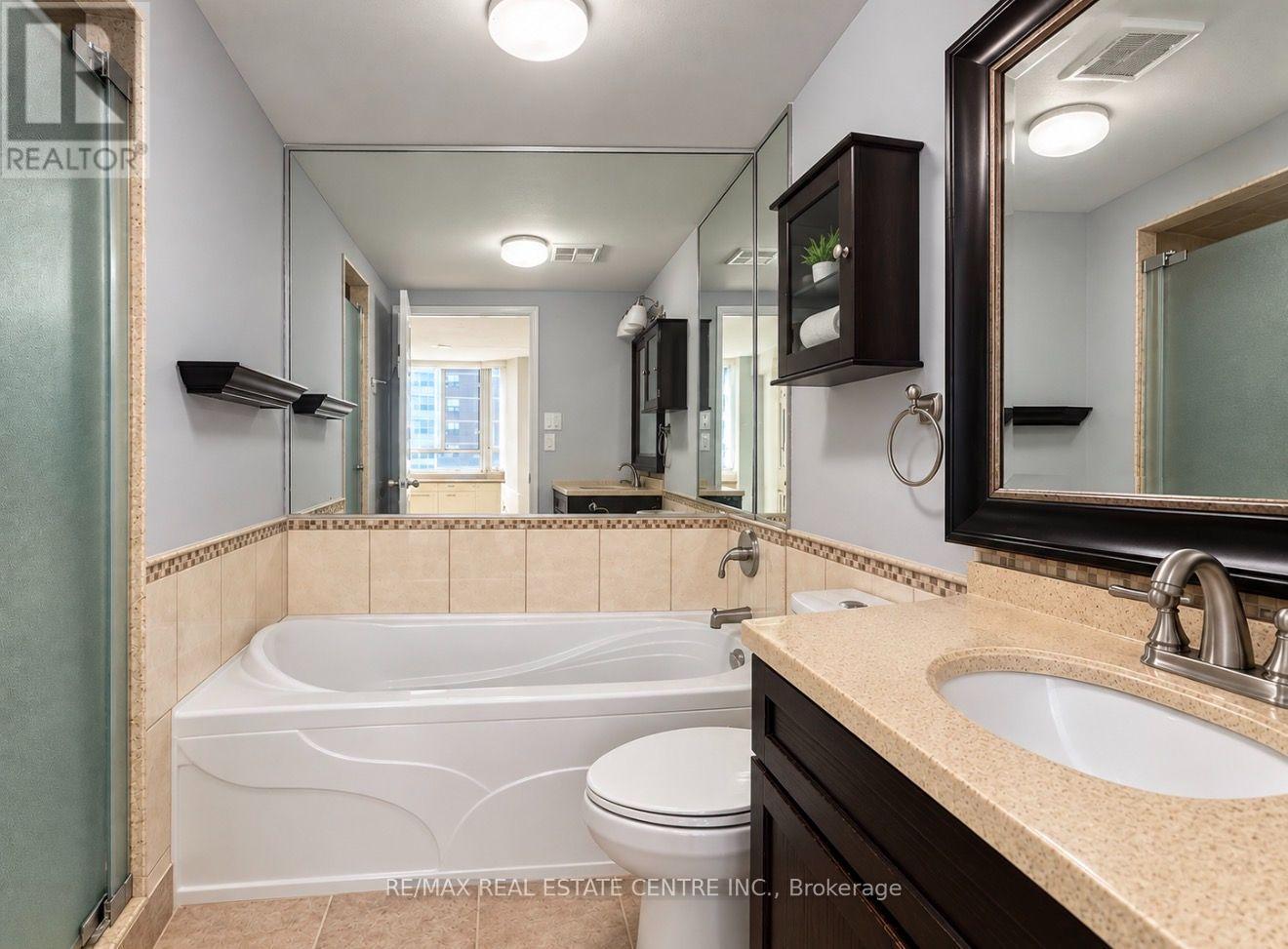 910 - 5 Lisa Street, Brampton, Ontario  L6T 4T4 - Photo 10 - W13804184
