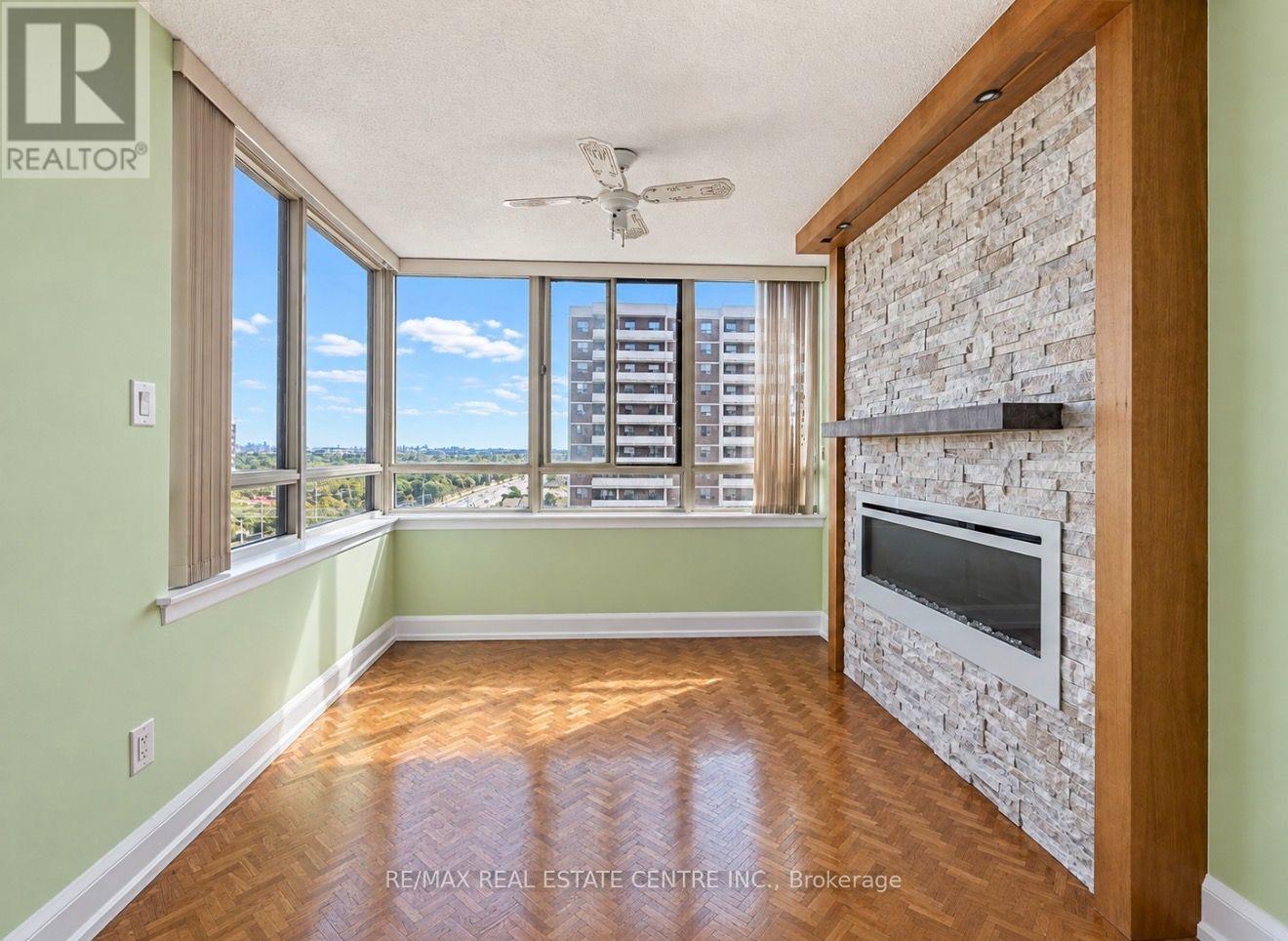 910 - 5 Lisa Street, Brampton, Ontario  L6T 4T4 - Photo 17 - W13804184