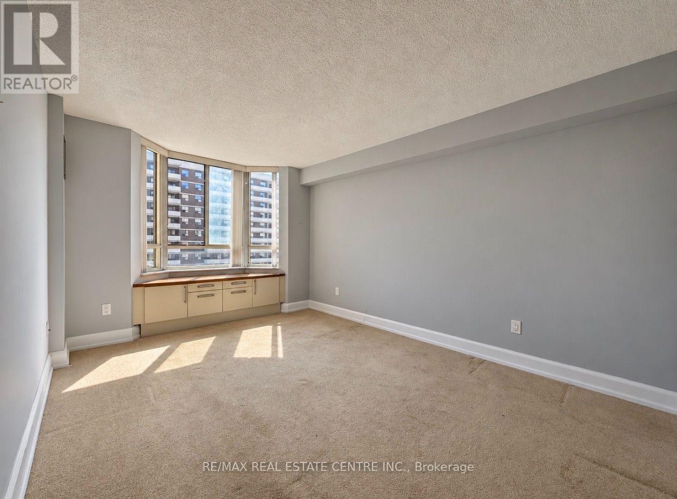 910 - 5 Lisa Street, Brampton, Ontario  L6T 4T4 - Photo 7 - W13804184