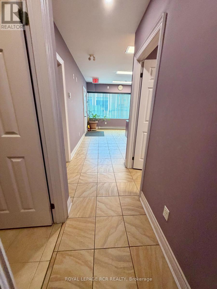 22 - 365 Healey Road, Caledon, Ontario  L7E 5C1 - Photo 12 - W13804240