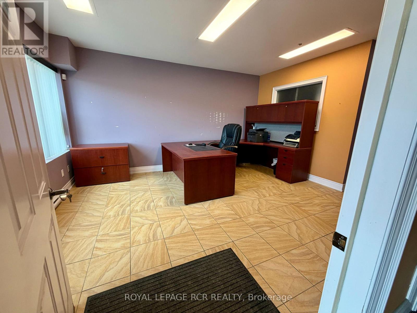 22 - 365 Healey Road, Caledon, Ontario  L7E 5C1 - Photo 2 - W13804240