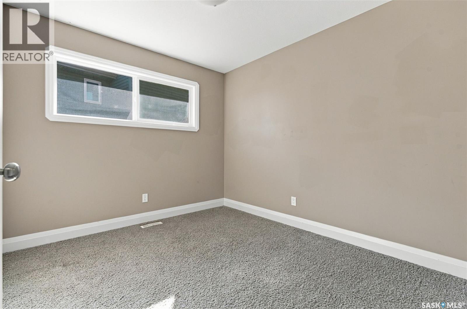 1114 Hargreaves Way, Saskatoon, Saskatchewan  S7R 0H2 - Photo 14 - SK048873