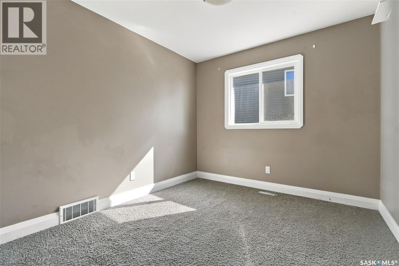 1114 Hargreaves Way, Saskatoon, Saskatchewan  S7R 0H2 - Photo 15 - SK048873