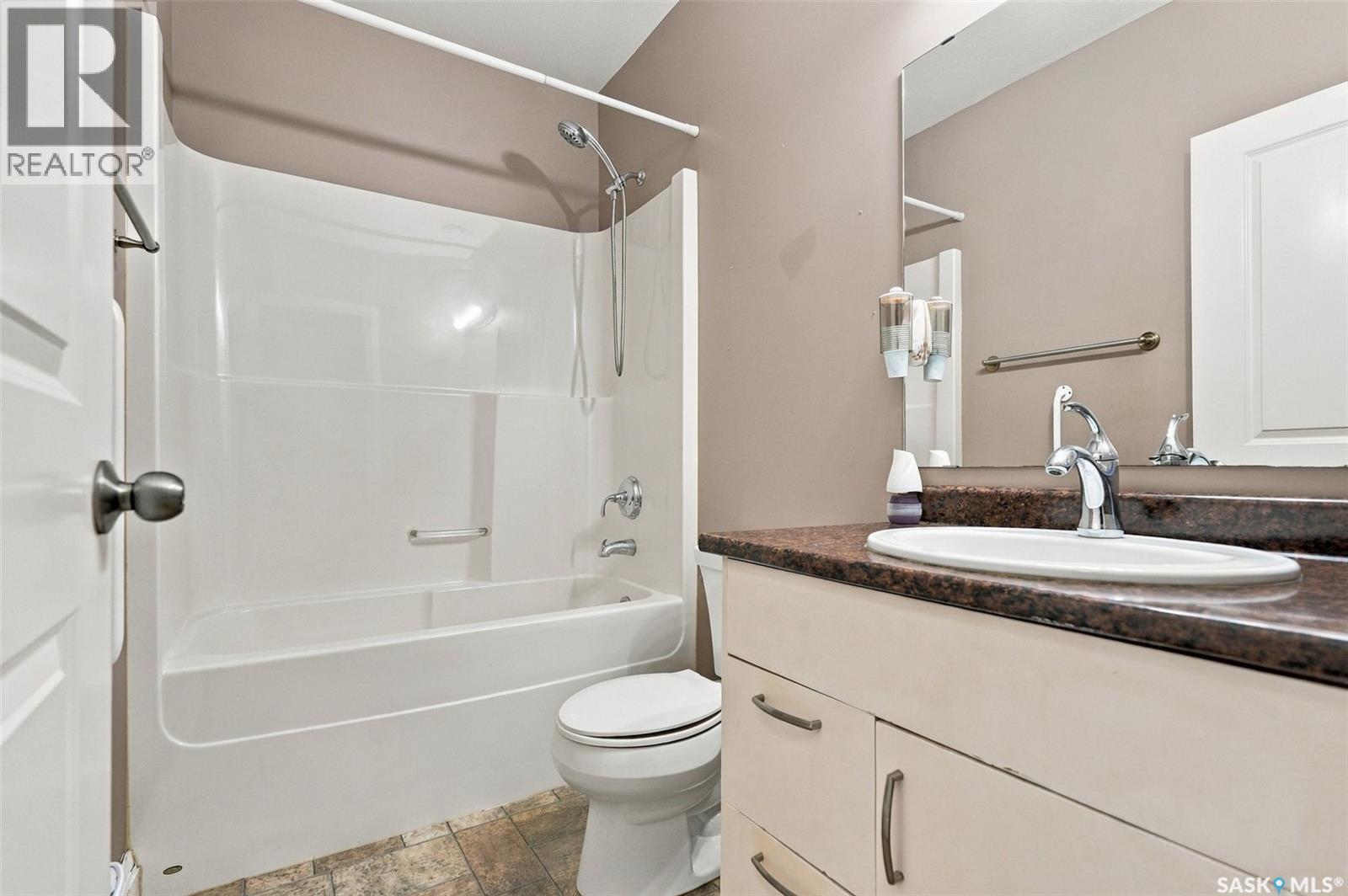 1114 Hargreaves Way, Saskatoon, Saskatchewan  S7R 0H2 - Photo 26 - SK048873