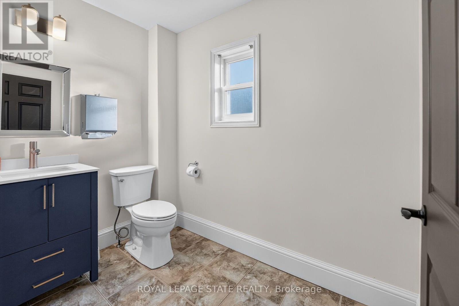 42 Ontario Street, Grimsby, Ontario  L3M 3H1 - Photo 25 - X13804298