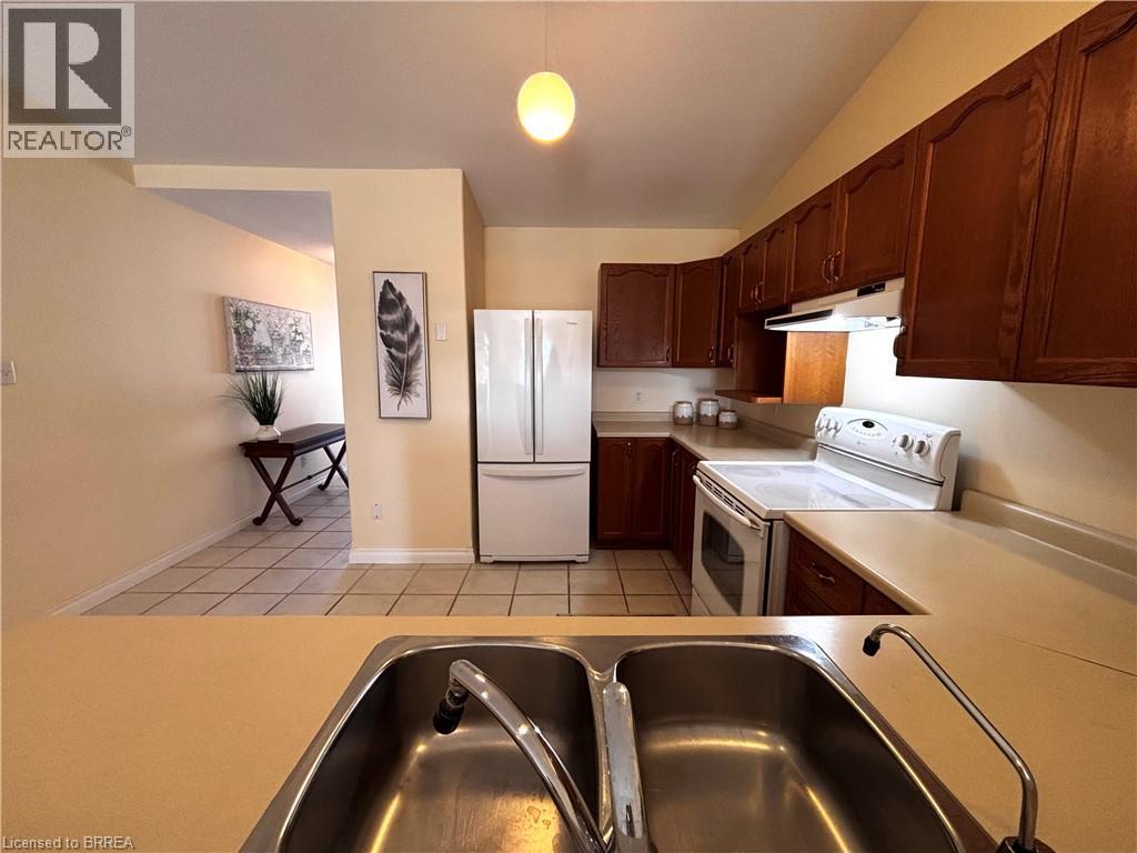 24 Griffiths Drive Unit# 23, Paris, Ontario  N3L 4C5 - Photo 10 - 40860616