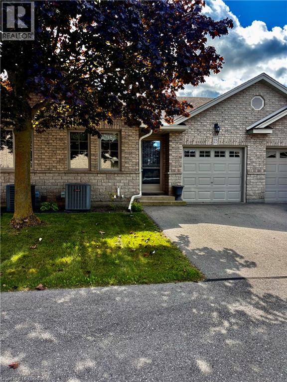 24 GRIFFITHS Drive Unit# 23, Paris, Ontario