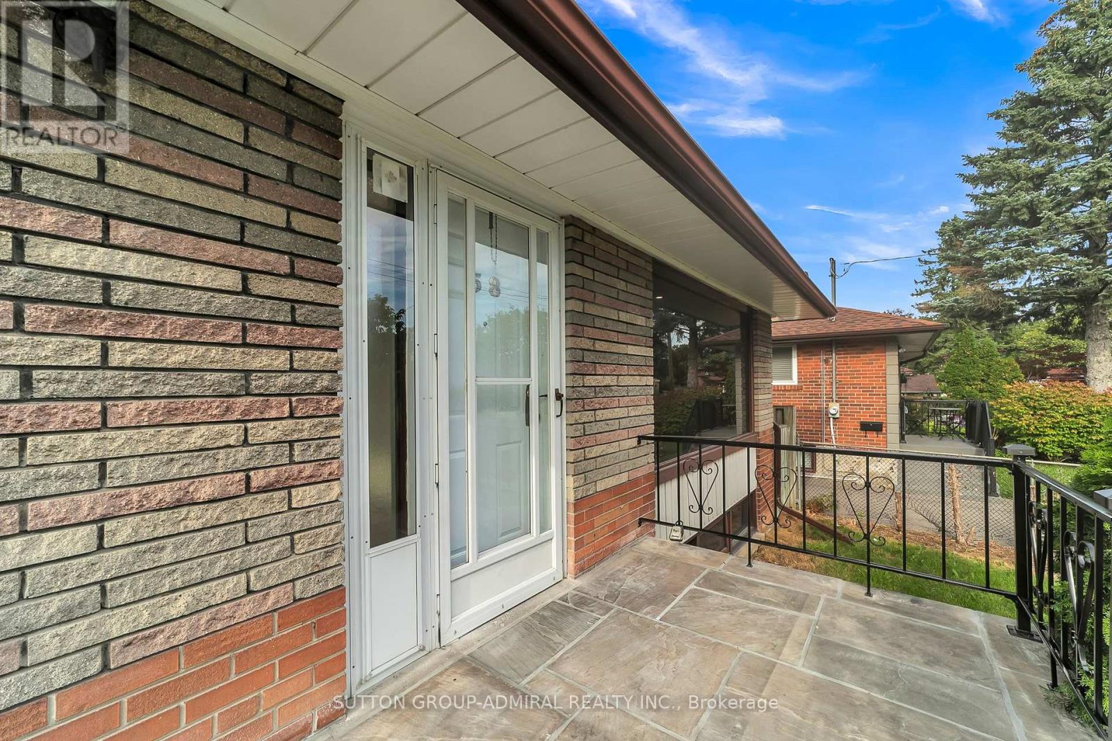 58 Rochman Boulevard E, Toronto, Ontario  M1H 1S2 - Photo 4 - E13803988