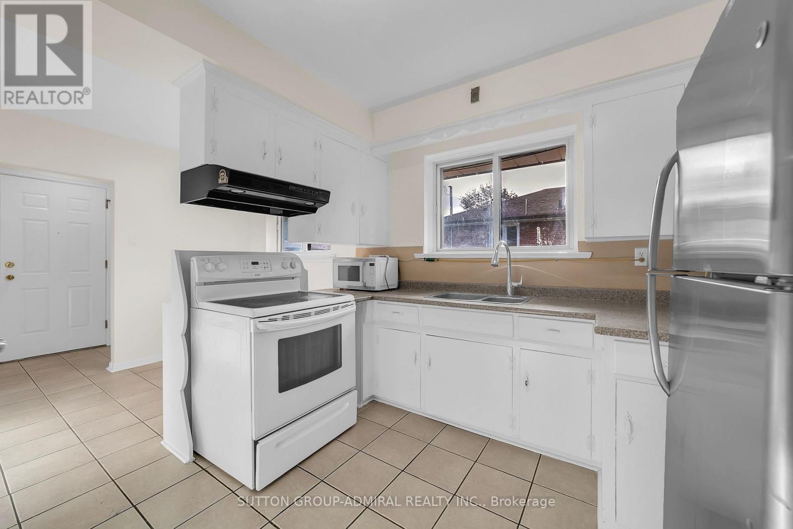 58 Rochman Boulevard E, Toronto, Ontario  M1H 1S2 - Photo 13 - E13803988