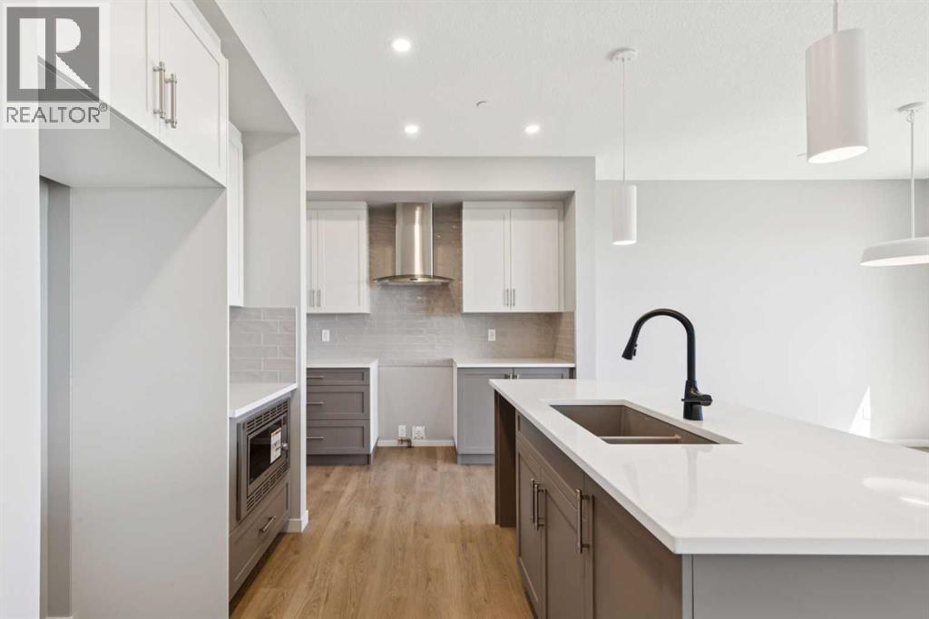 386 Hotchkiss Manor SE, Calgary, Alberta  T3S 0J9 - Photo 7 - A2321204