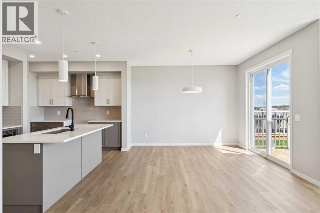 386 Hotchkiss Manor SE, Calgary, Alberta  T3S 0J9 - Photo 11 - A2321204