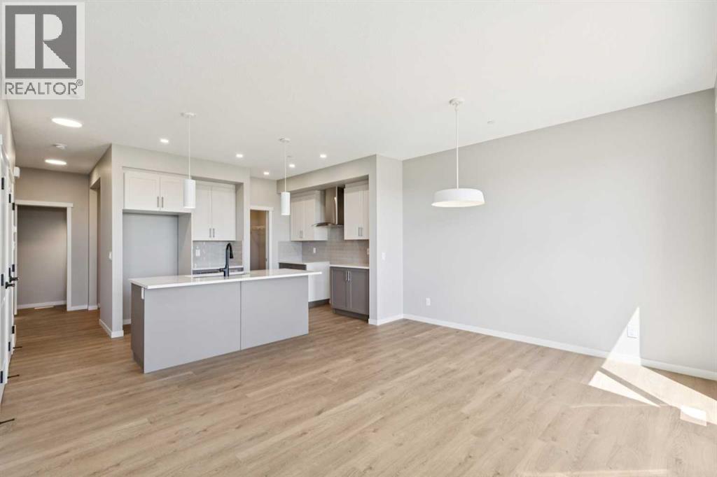 386 Hotchkiss Manor SE, Calgary, Alberta  T3S 0J9 - Photo 12 - A2321204