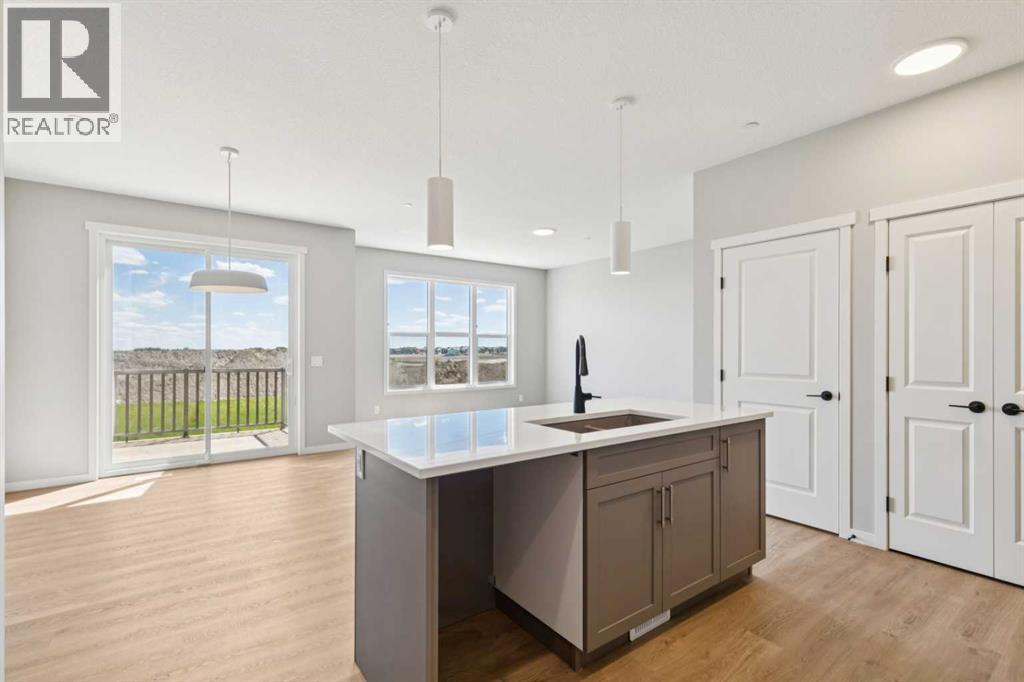 386 Hotchkiss Manor SE, Calgary, Alberta  T3S 0J9 - Photo 9 - A2321204