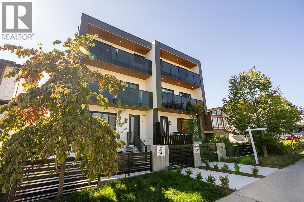 4 3940 ETON STREET, Burnaby, British Columbia