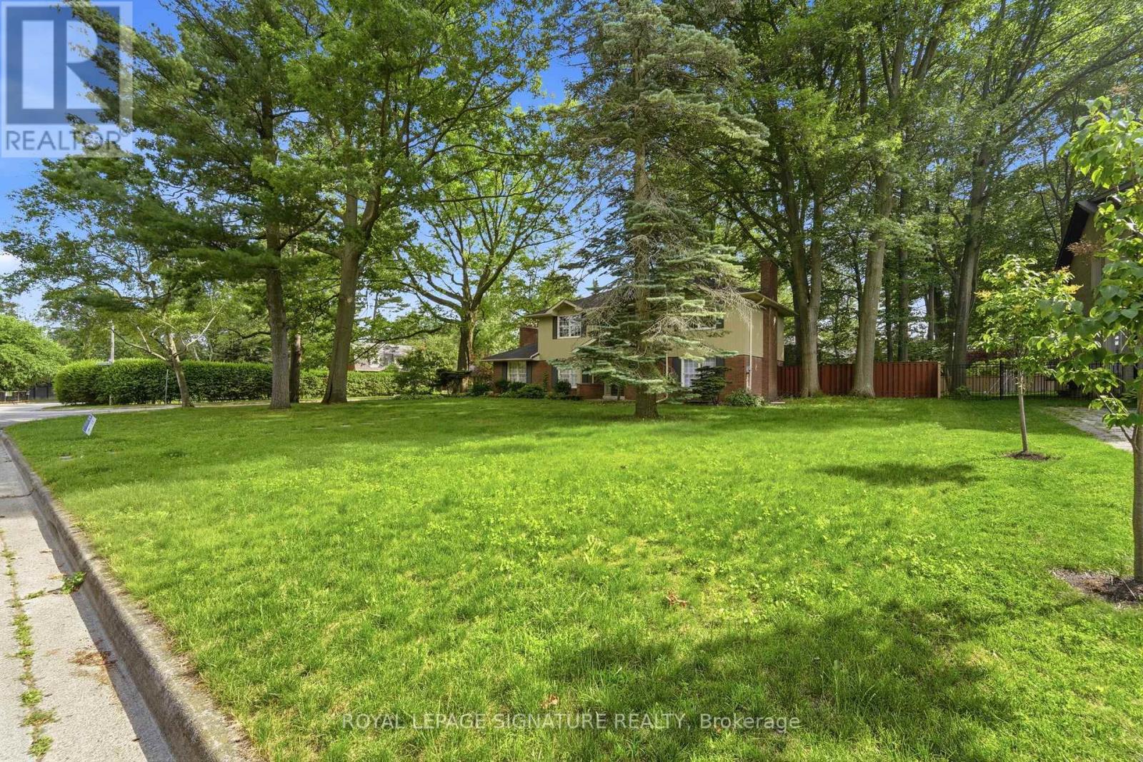312 DALEWOOD DRIVE
