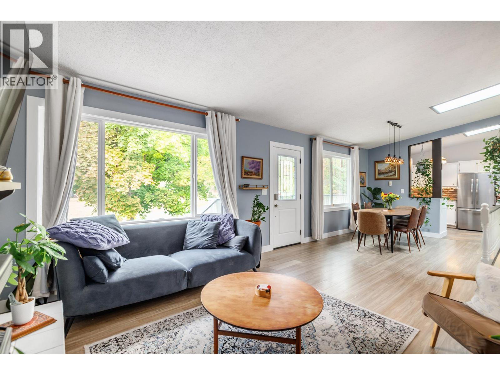 5215 Pineridge Road, Peachland, British Columbia  V0H 1X8 - Photo 3 - 10400899