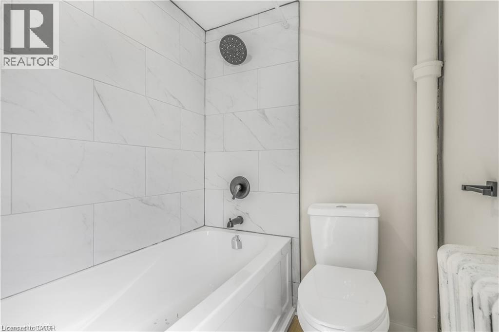 16 Albert Street, Welland, Ontario  L3B 4L2 - Photo 13 - 40861956