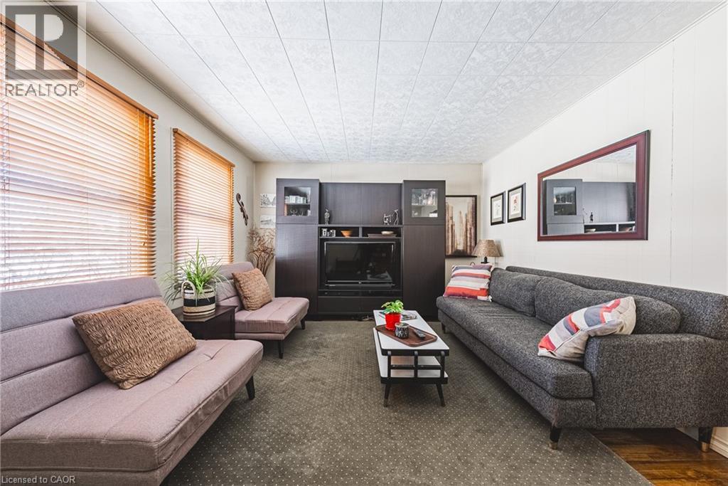28 Munn Street, Hamilton, Ontario  L8V 1J9 - Photo 3 - 40864627