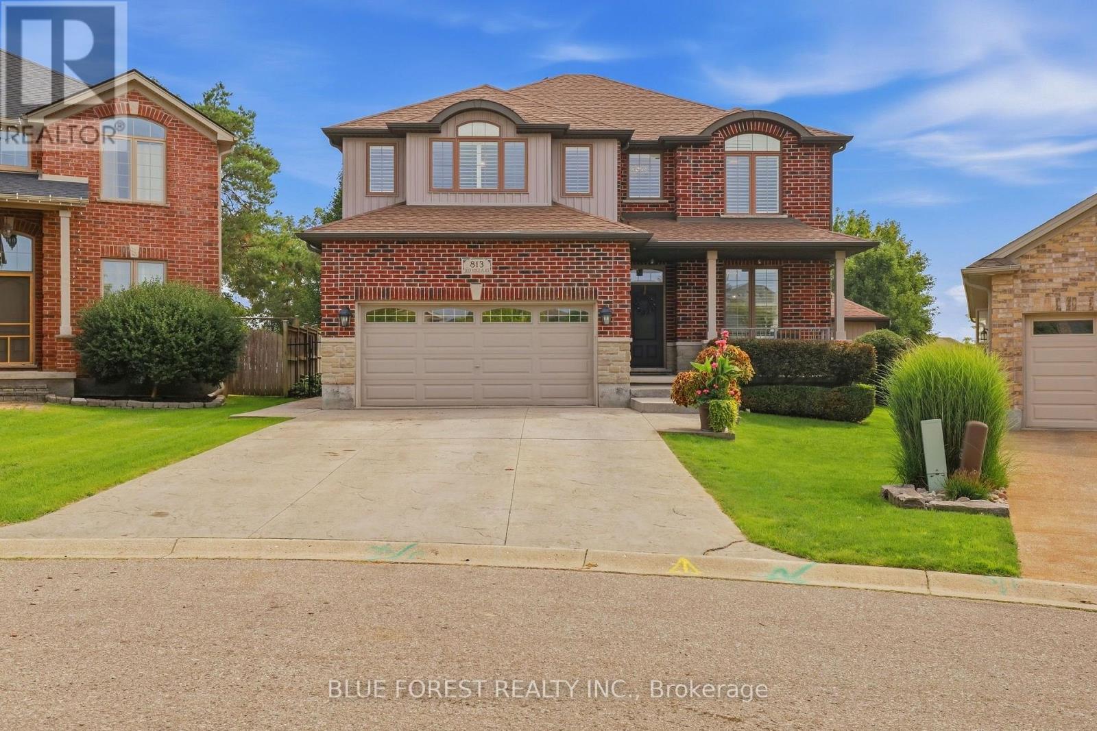 813 DEER RIDGE PLACE, London North, Ontario