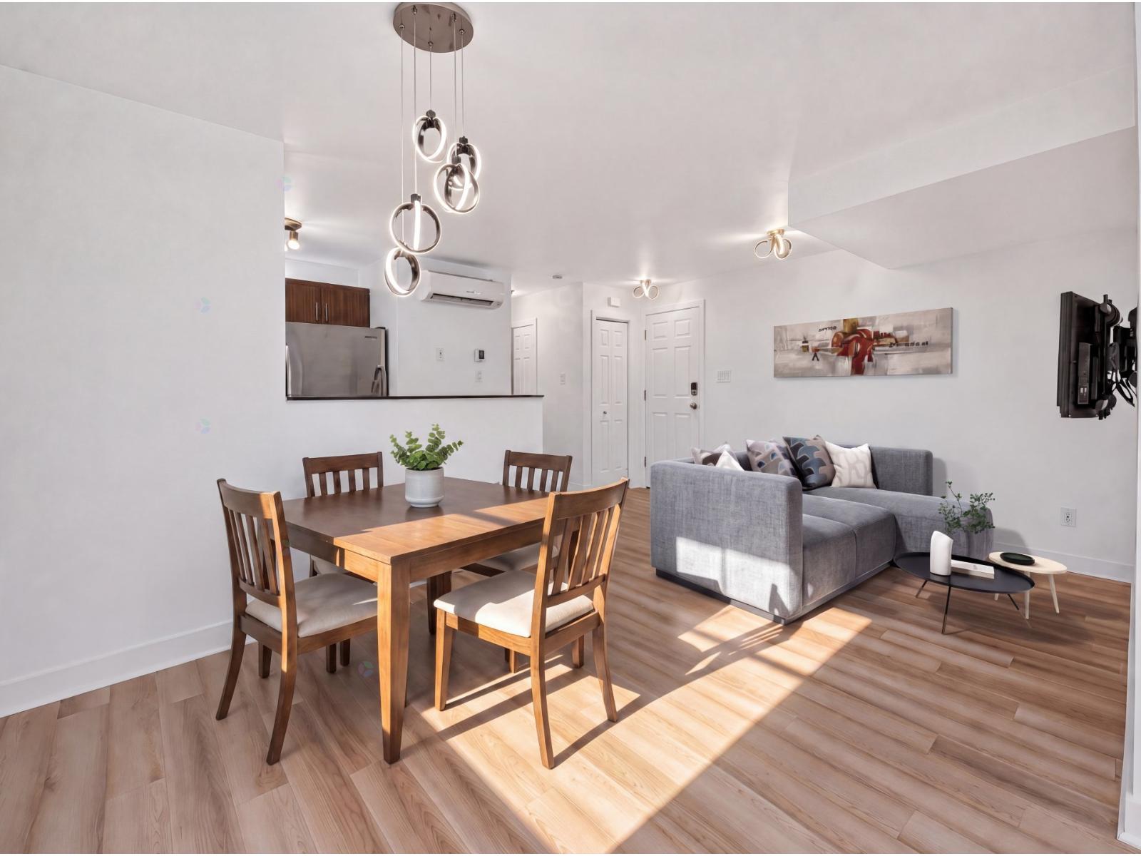 2956 Av. de la Gare Mascouche Quebec Canada J7K0N5 3