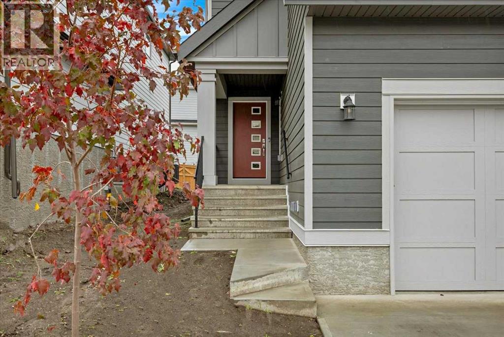 75 Versant Rise SW, Calgary, Alberta  T2Y 0Z1 - Photo 2 - A2345854