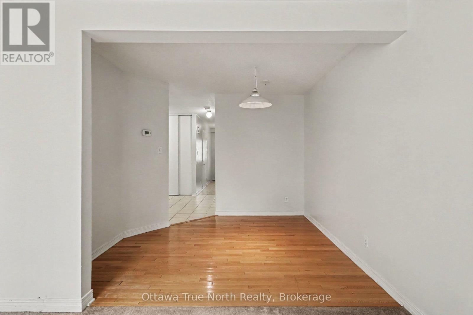 19 Kalbrook Street, Ottawa, Ontario  K2T 1A8 - Photo 9 - X13804414