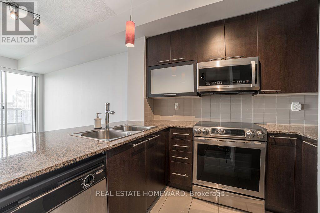 1407 - 500 Sherbourne Street, Toronto, Ontario  M4X 1L1 - Photo 3 - C13804378