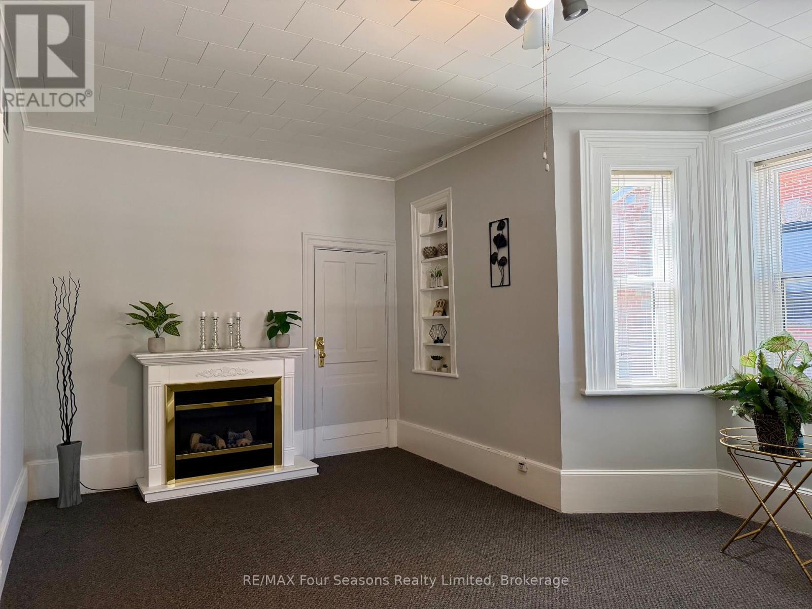 Main Level - 7343 26 Highway, Clearview, Ontario  L0M 1S0 - Photo 10 - S13804382