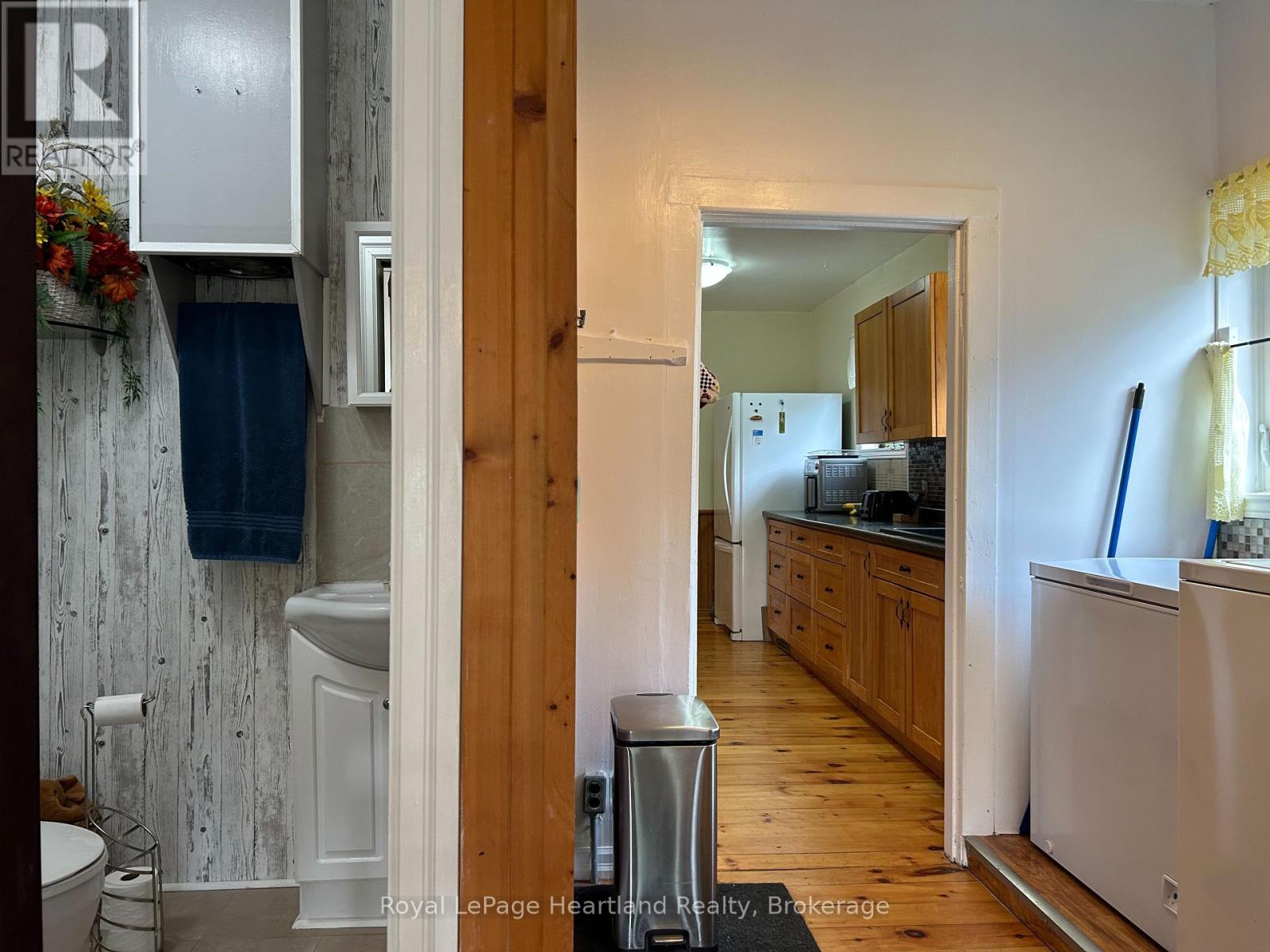 32 Rattenbury Street W, Central Huron (Clinton), Ontario  N0M 1L0 - Photo 20 - X13804334