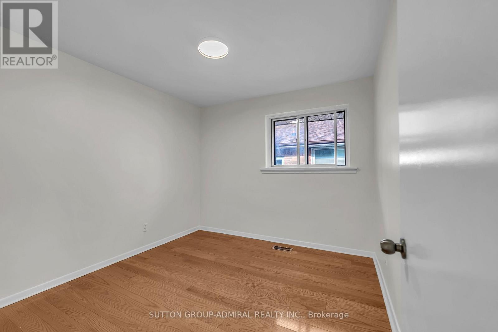 58 Rochman Boulevard E, Toronto, Ontario  M1H 1S2 - Photo 15 - E13803988