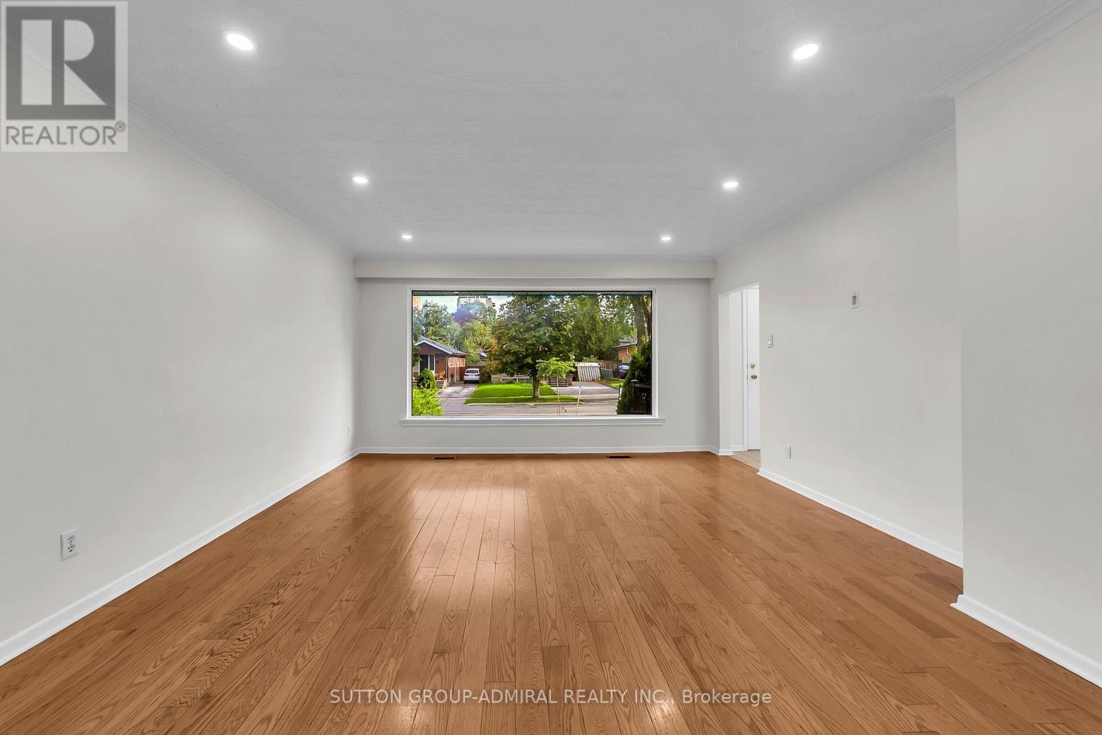 58 Rochman Boulevard E, Toronto, Ontario  M1H 1S2 - Photo 7 - E13803988