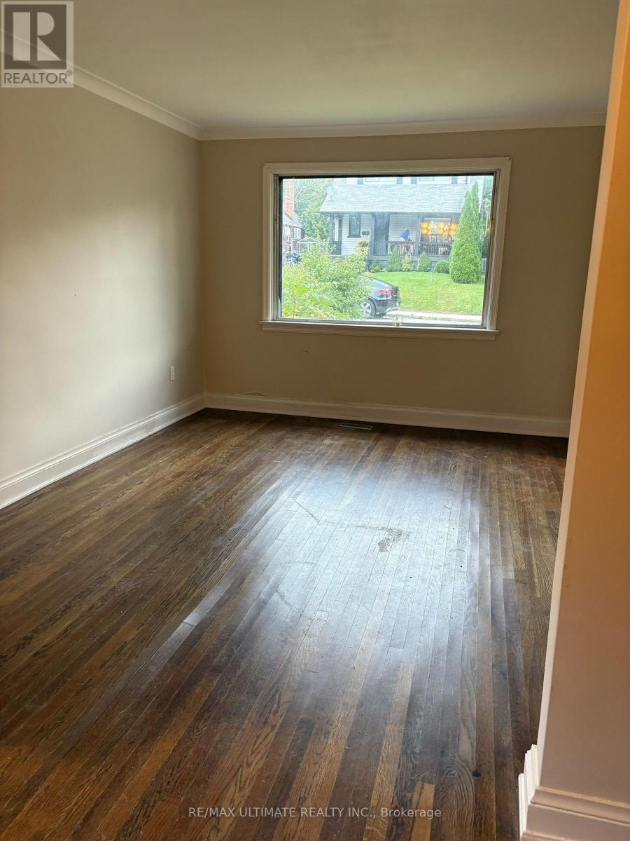 56 Glenhaven Street, Toronto, Ontario  M6M 3M3 - Photo 10 - W13804350