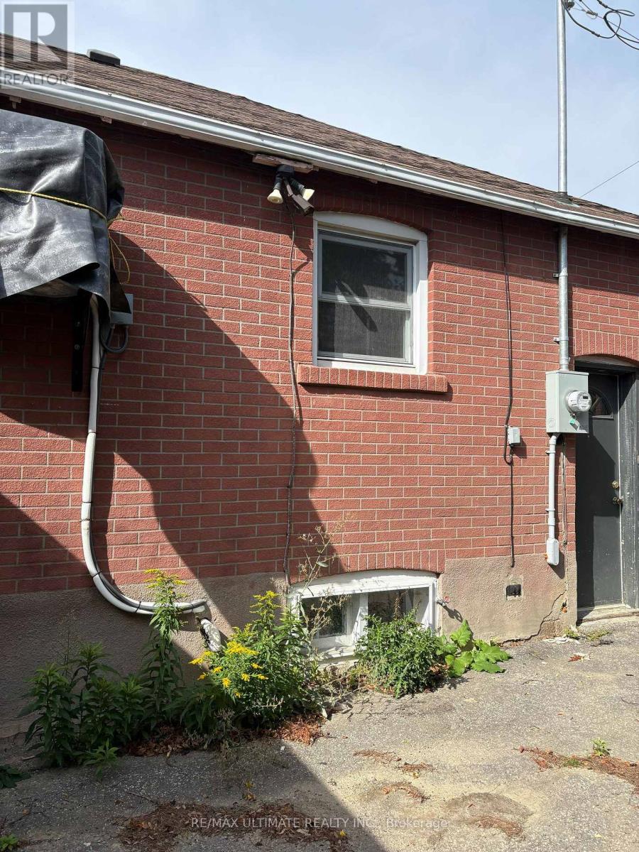 56 Glenhaven Street, Toronto, Ontario  M6M 3M3 - Photo 21 - W13804350
