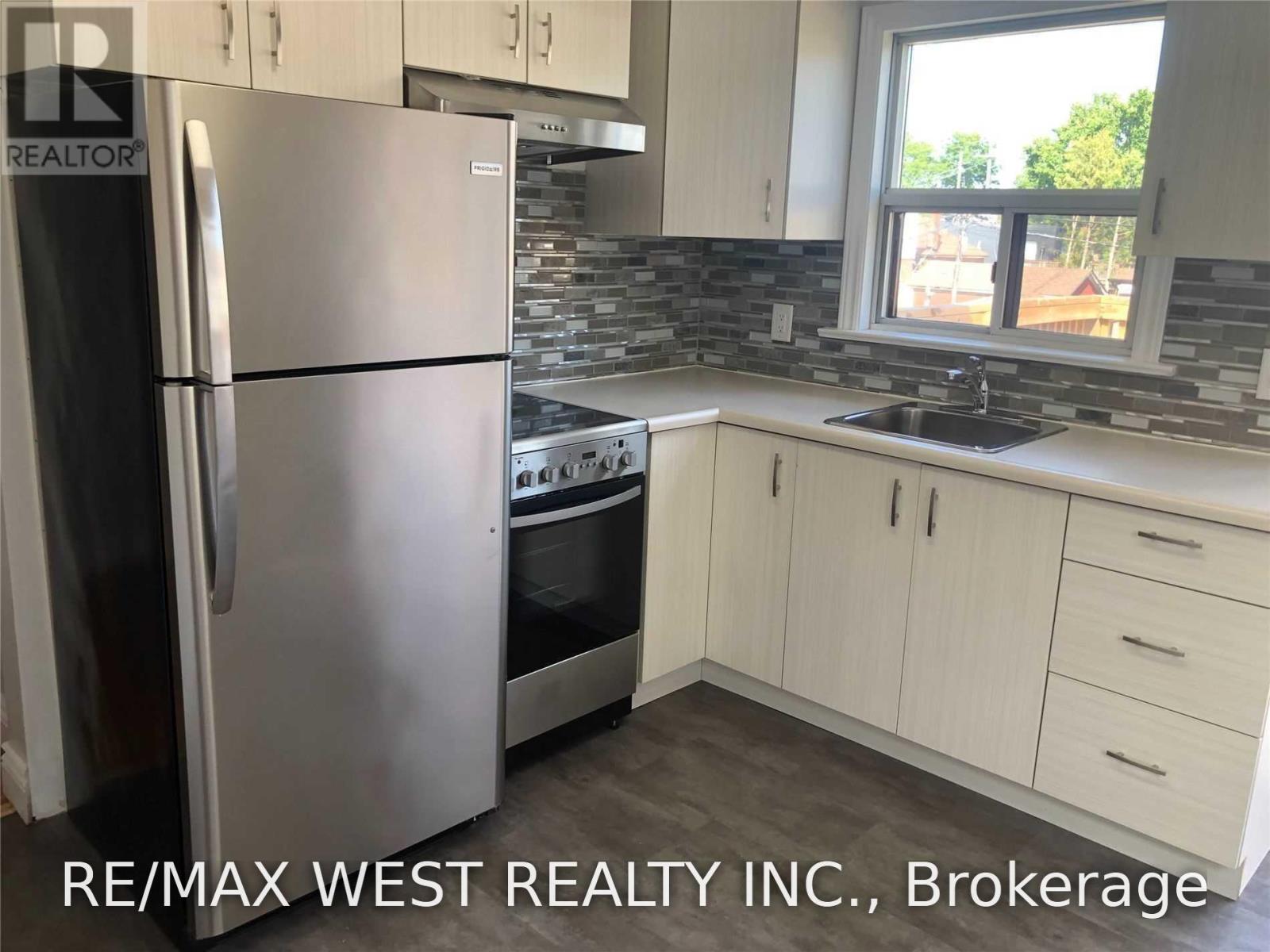 184 Donald Avenue, Toronto, Ontario  M6M 1K4 - Photo 2 - W13804392
