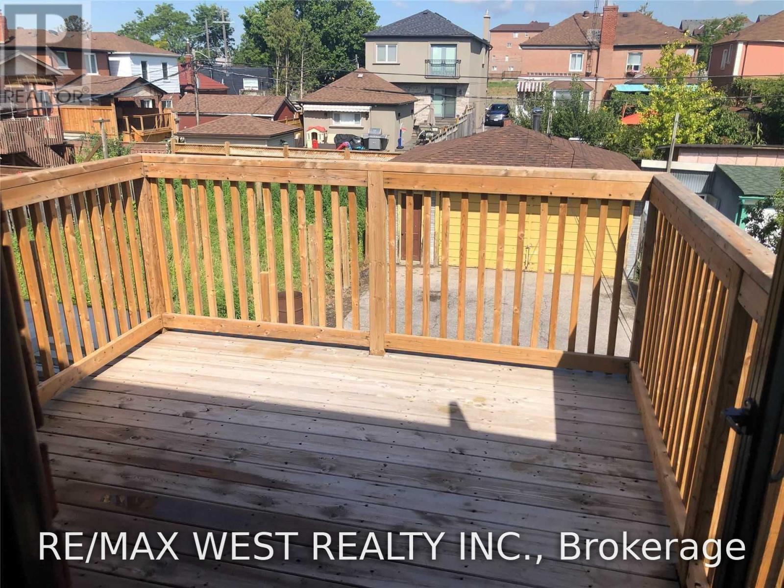 184 Donald Avenue, Toronto, Ontario  M6M 1K4 - Photo 3 - W13804392