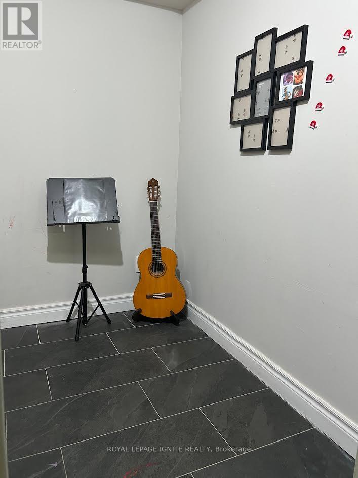 407 - 20 Speers Road, Oakville (Co Central), Ontario  L6K 3R5 - Photo 27 - W13804394