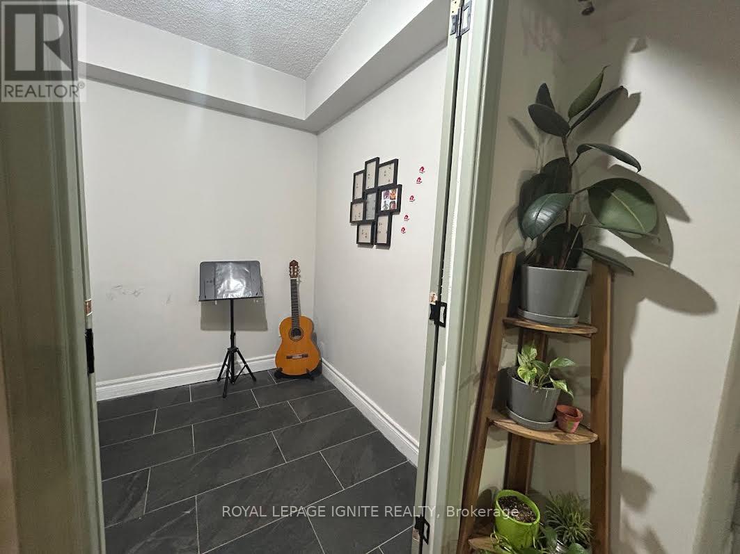 407 - 20 Speers Road, Oakville (Co Central), Ontario  L6K 3R5 - Photo 29 - W13804394