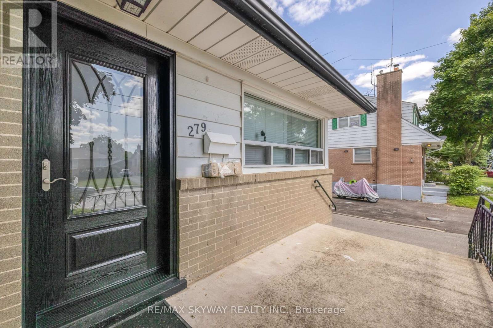 Upper - 279 Elmwood Crescent, Milton, Ontario  L9T 1C3 - Photo 6 - W13804398