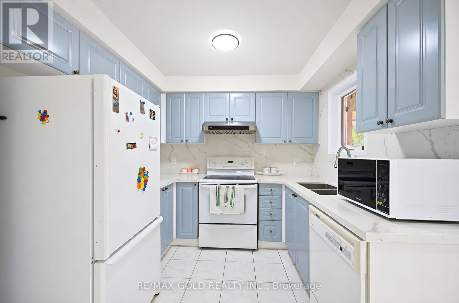 5261 River Forest Court, Mississauga, Ontario  L5V 2C7 - Photo 20 - W13804406