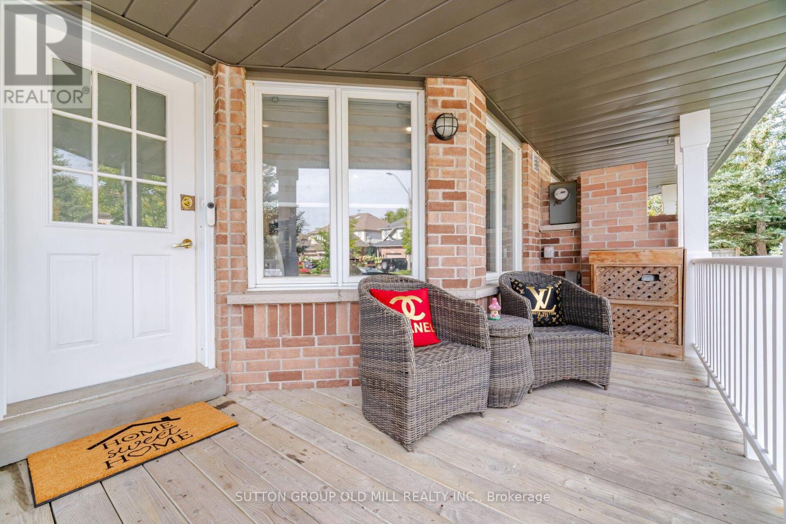 5318 Bushelgrove Circle, Mississauga, Ontario  L5M 6C6 - Photo 5 - W13804418
