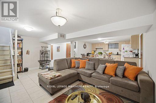 96 Wallasey Avenue, Toronto, Ontario  M9M 1E4 - Photo 14 - W13804422