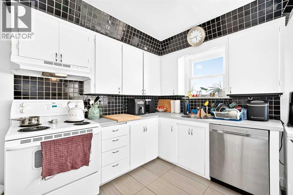 2451 29 Avenue Sw, Calgary, Alberta  T2T 1P1 - Photo 11 - A2346419