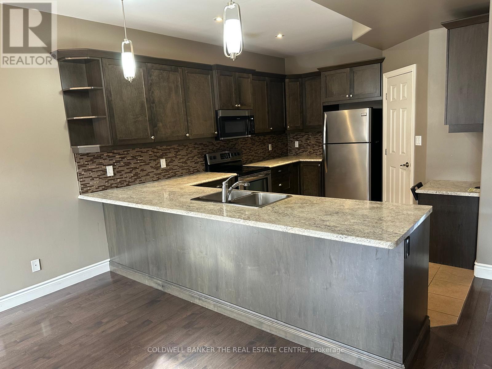 48 Hanover Court, Belleville, Ontario  K8N 0B1 - Photo 5 - X13804336