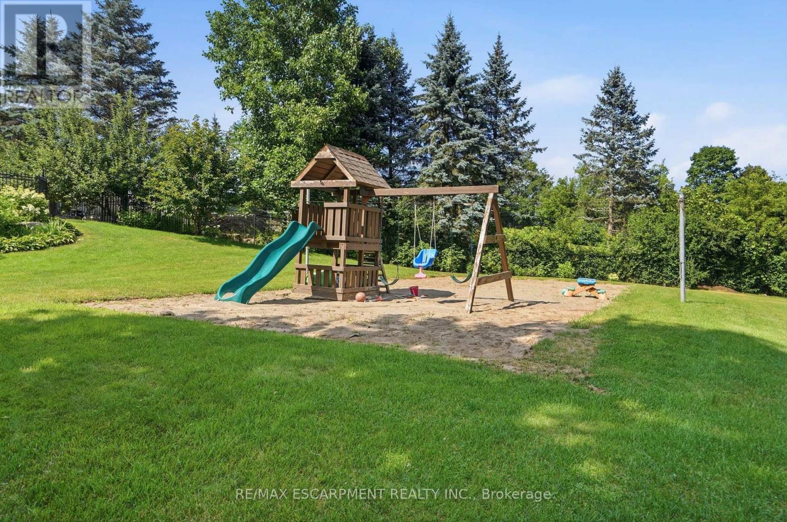 11 Palomino Drive, Hamilton, Ontario  L0R 1H3 - Photo 50 - X13804410