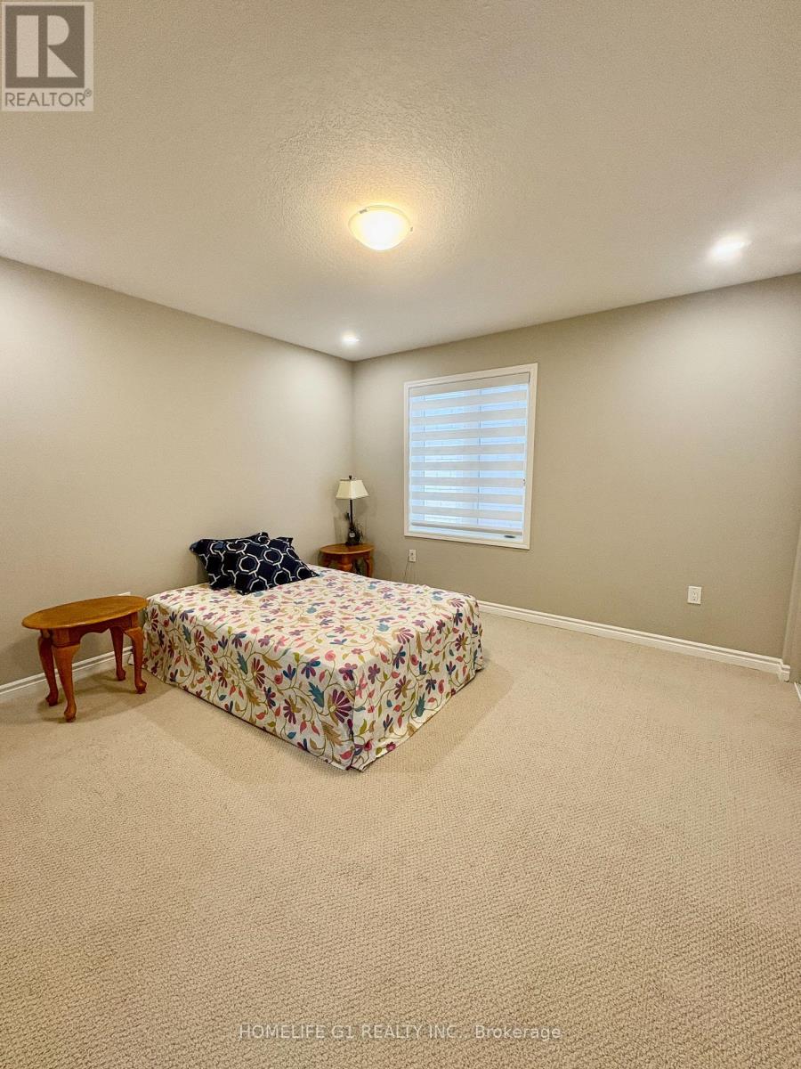 50 William Nador Street, Kitchener, Ontario  N2R 0S3 - Photo 23 - X13804412