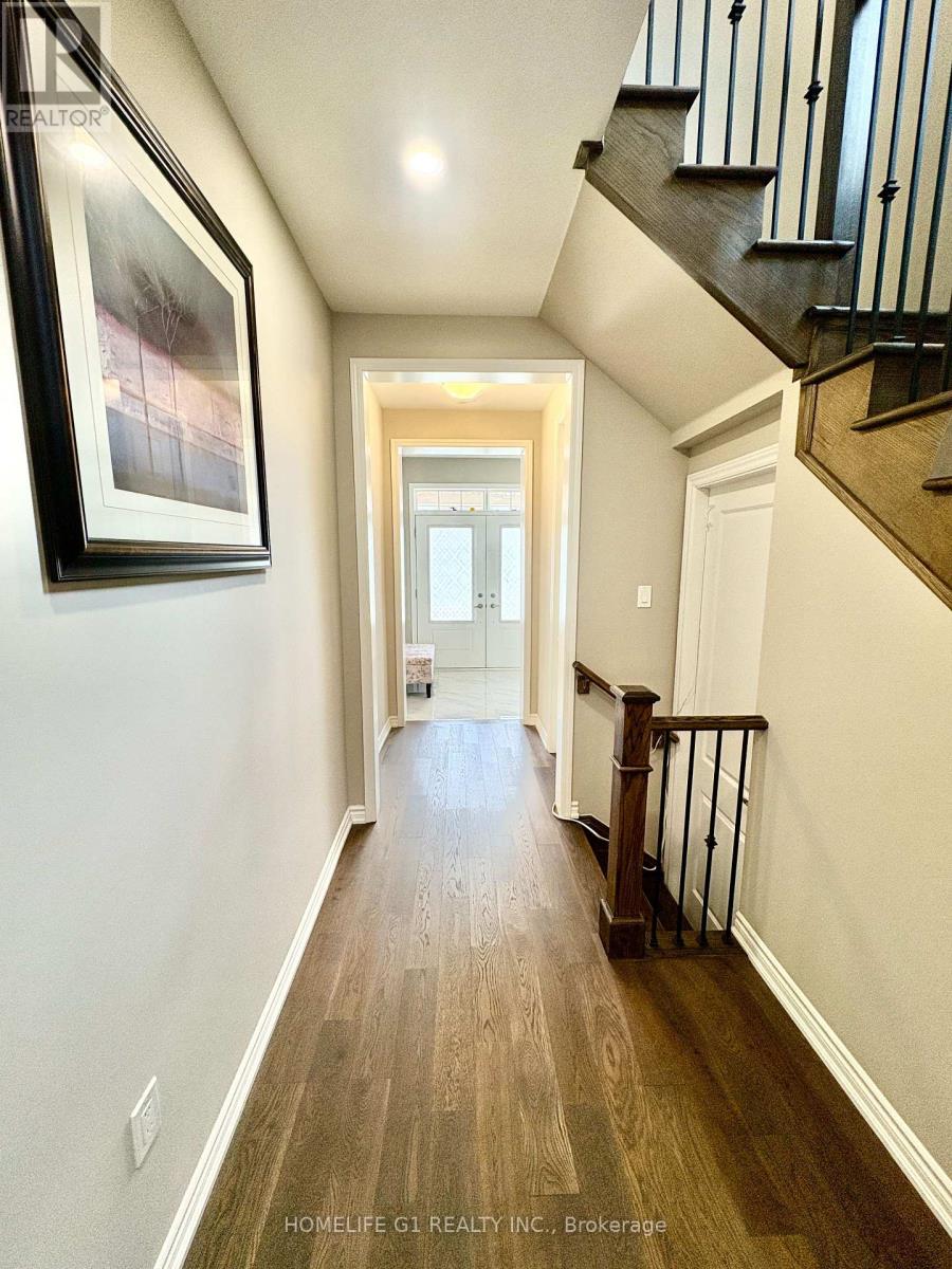 50 William Nador Street, Kitchener, Ontario  N2R 0S3 - Photo 5 - X13804412